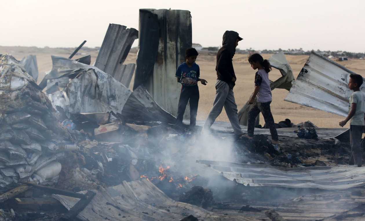 Γάζα: Συνεχίζονται οι ανηλεείς βομβαρδισμοί στη Ράφα – Καταρτίζεται σχέδιο απόφασης στον ΟΗΕ για την κατάπαυση του πυρός