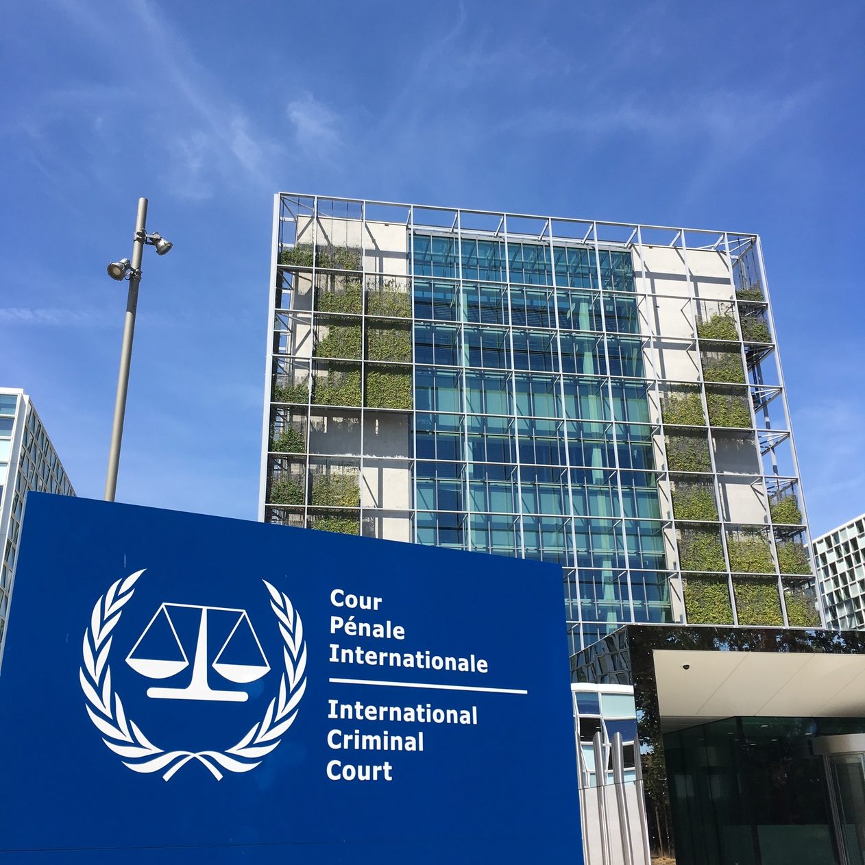 Διεθνές Ποινικό Δικαστήριο: «Άρνηση του δικαιώματος του Ισραήλ να αμυνθεί» βλέπει ο Γκάλαντ