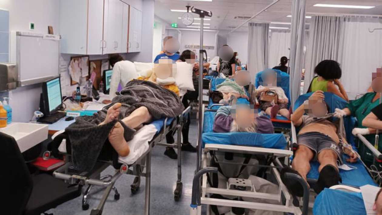Νοσοκομείο «Γεννηματάς»: Νέες τραγικές εικόνες στα επείγοντα με στοιβαγμένους ασθενείς