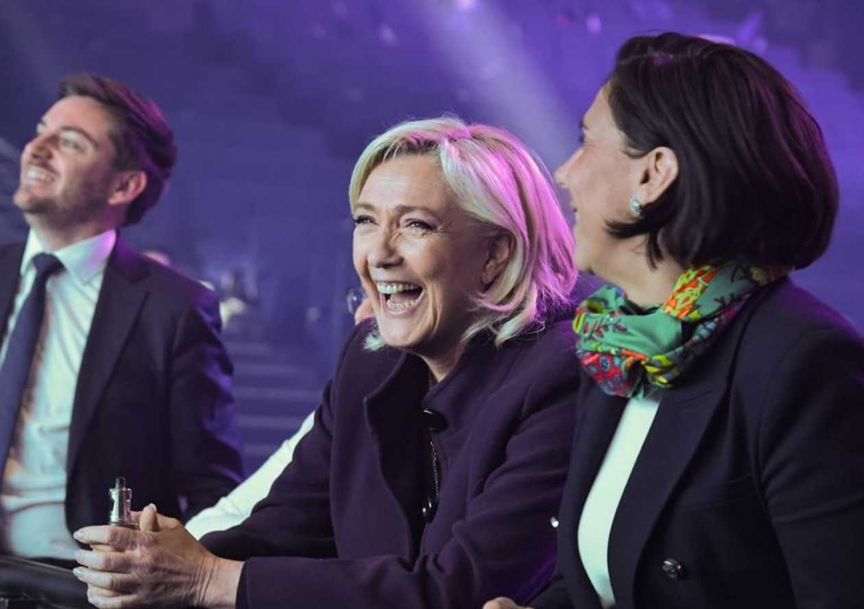 Γαλλία: Η Ακροδεξιά παραμένει σταθερά πρώτη στις δημοσκοπήσεις λίγο πριν τις εκλογές