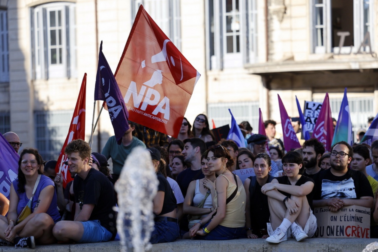 Η Γαλλική Αριστερά συμφώνησε σε «Λαϊκό Μέτωπο» απέναντι στην Κυβέρνηση και την Ακροδεξιά