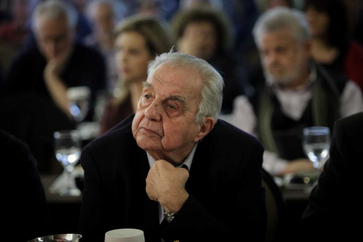 Αλέκος Φλαμπουράρης: Στο νοσοκομείο ο πρώην υπουργός του ΣΥΡΙΖΑ